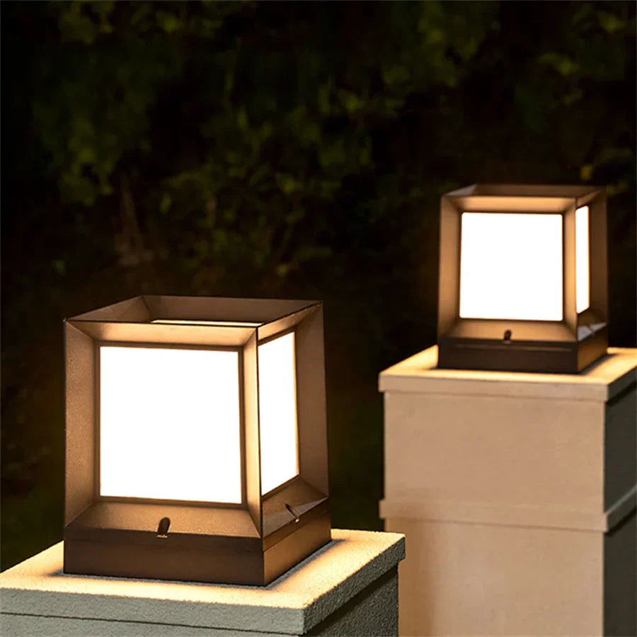 Outdoor Standing Lamp with Warm LED Lighting – Modern Outdoor Light Fixture for Gates and Driveways 1