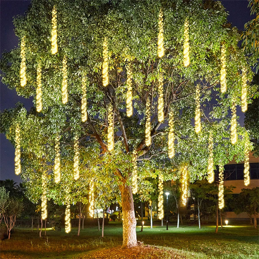 LED Garland with Meteor Shower Effect for Outdoor Decor – 1.5m or 3 x 1.5m Options, Energy Efficient, Versatile Lighting 3